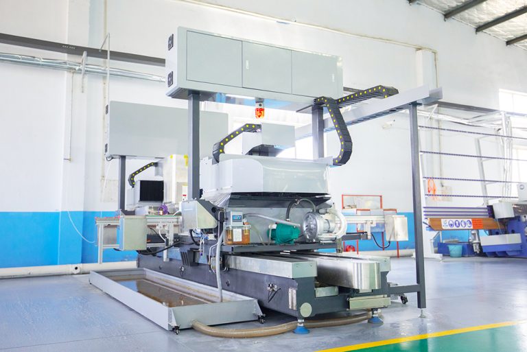 Corner Cutting Machine